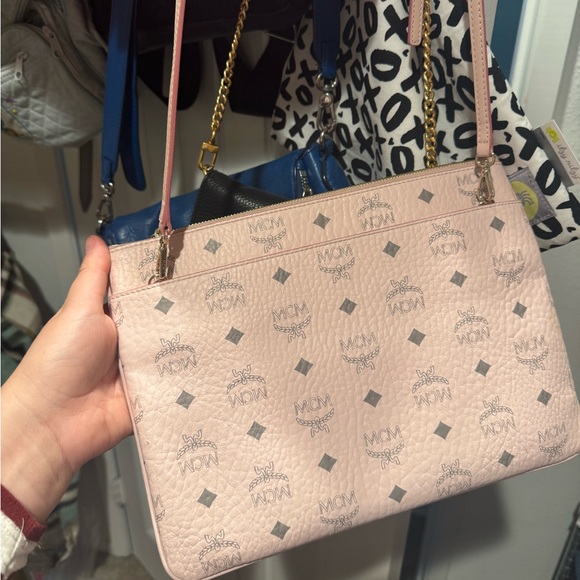 MCM visetos crossbody - Picture 2 of 4